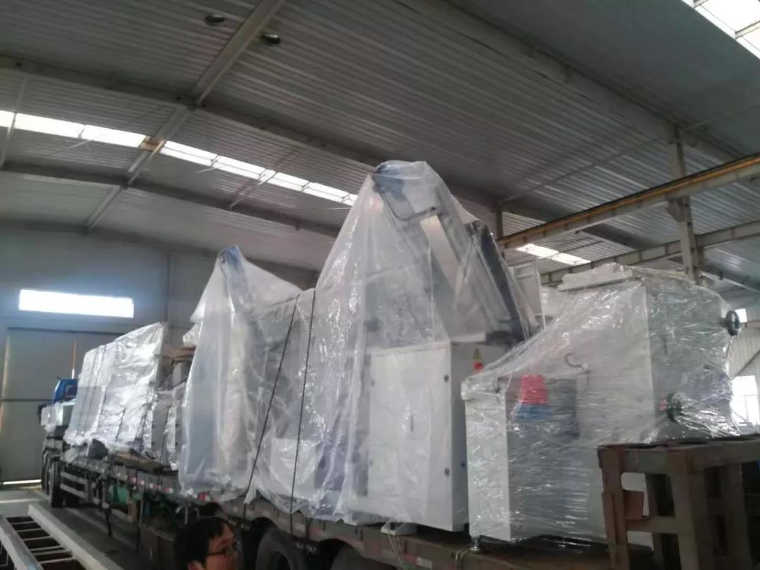 派克機(jī)器發(fā)貨照片